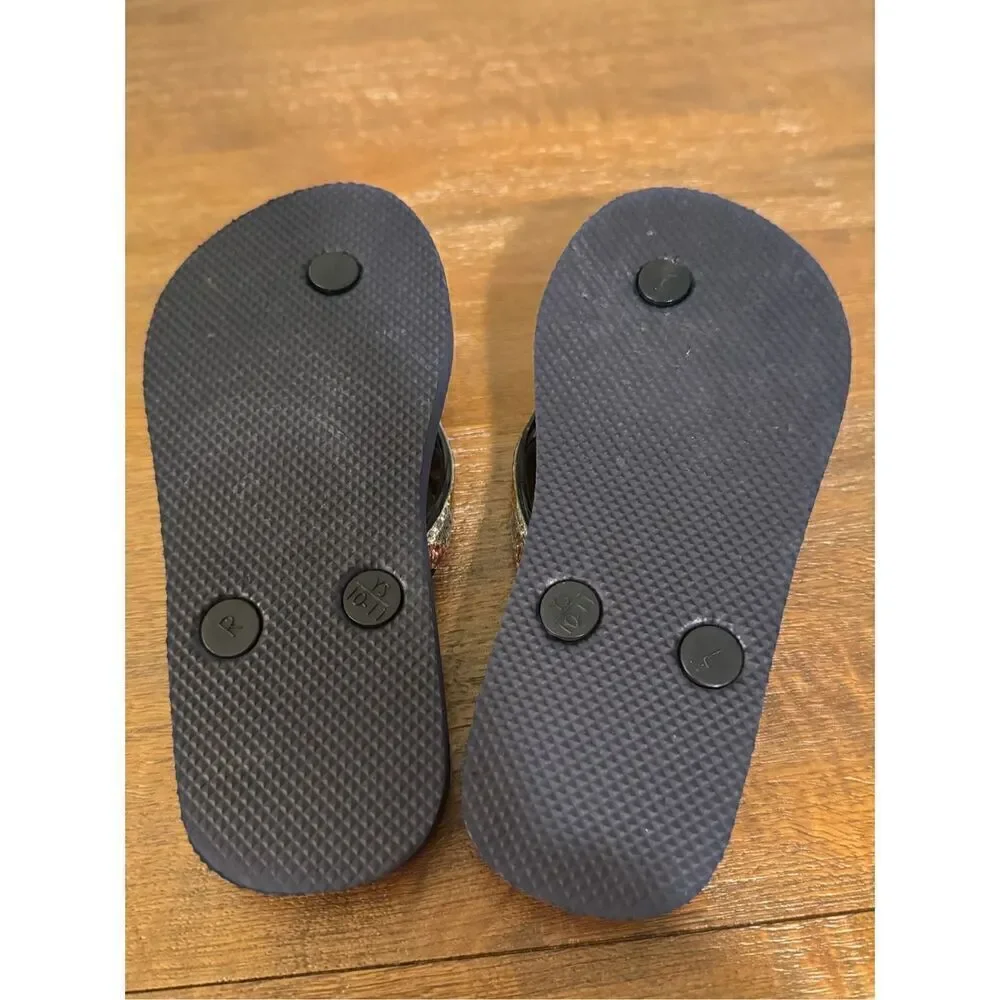 New Gap glitter flip flop size 10-11T